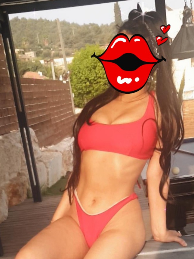 באיזור גוש דן יאנה- נערת ליווי רוסיה ישראלית בת 22 - תמונה 4